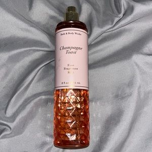 Bath & Body Works Champagne & Toast Spray